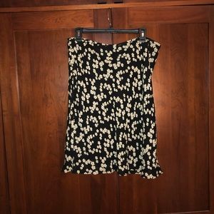 Ann Taylor petites floral skirt very good cond